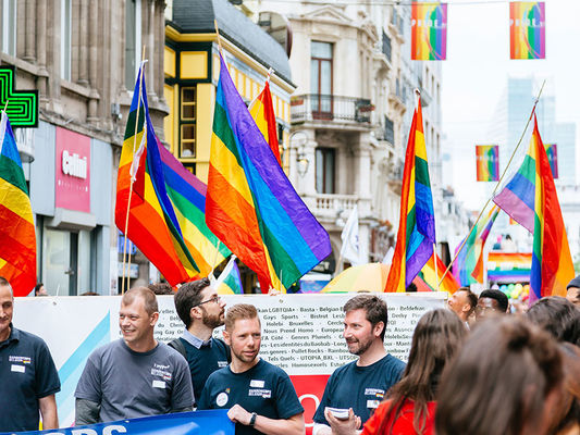 Goede prijs 3x5 regenboog dubbelzijdig FT polyester vlag Gay Pride online